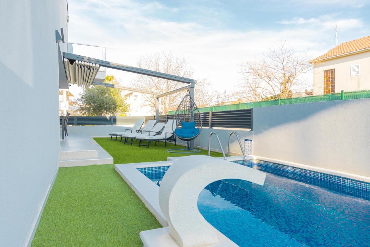 Villa Castelli, Apartment With Pool, Kastela Bagian luar foto